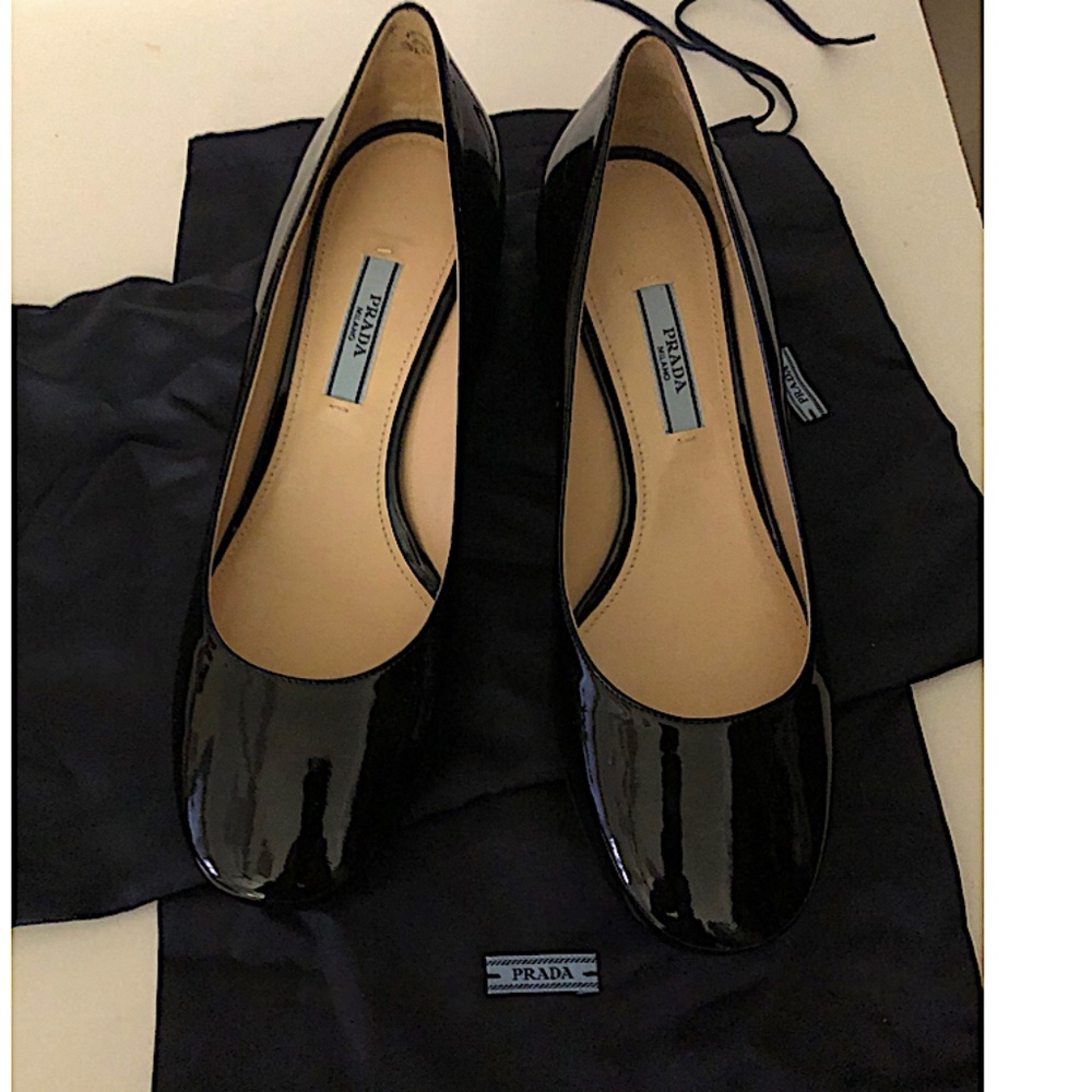 Prada  Black Patent Leather Heeled Pumps Shoes - Picture 5 of 15